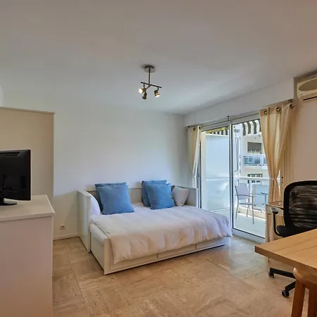 Apartman Saramartel Superbe Studio With Garage
